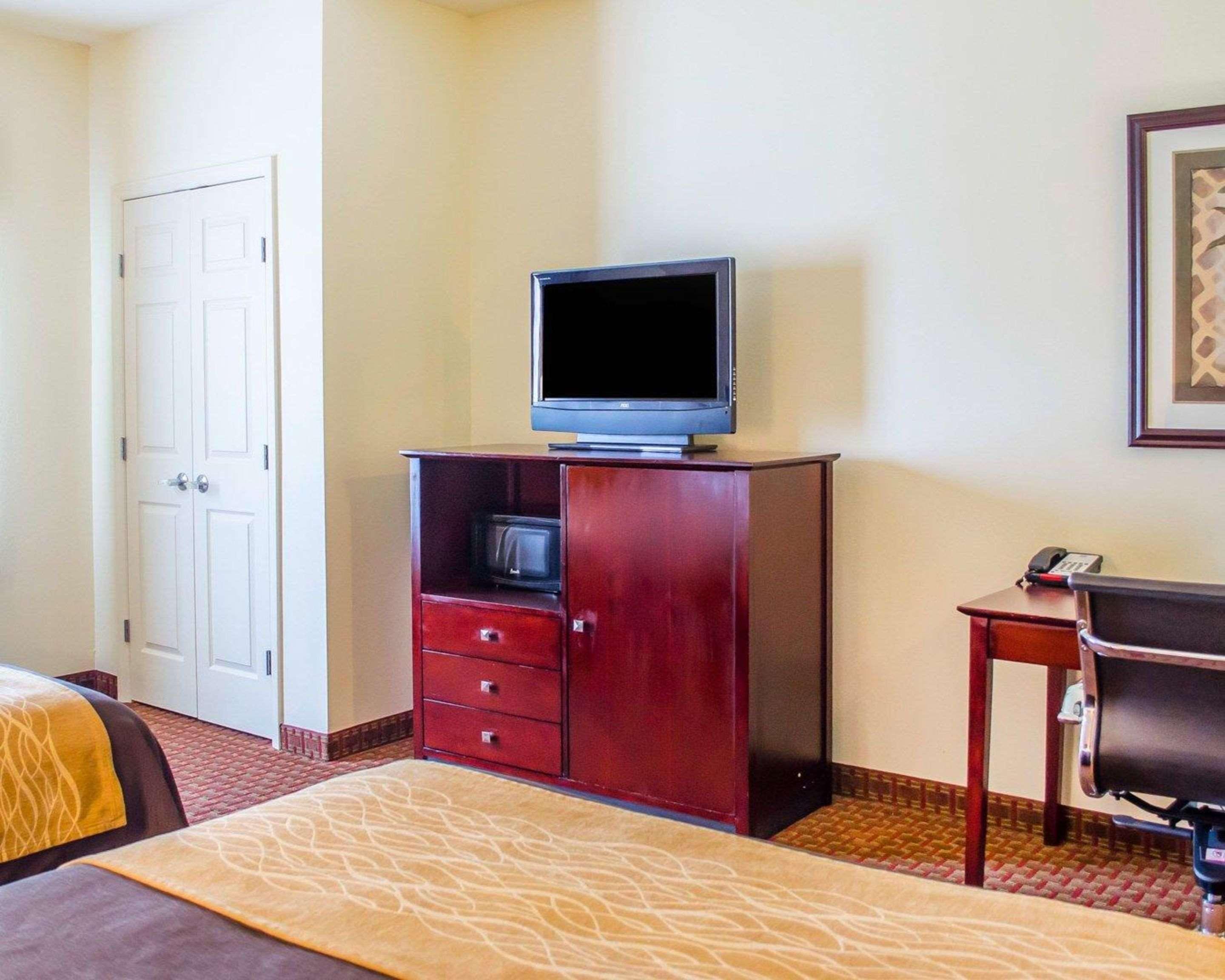 Comfort Inn & Suites Crestview Esterno foto