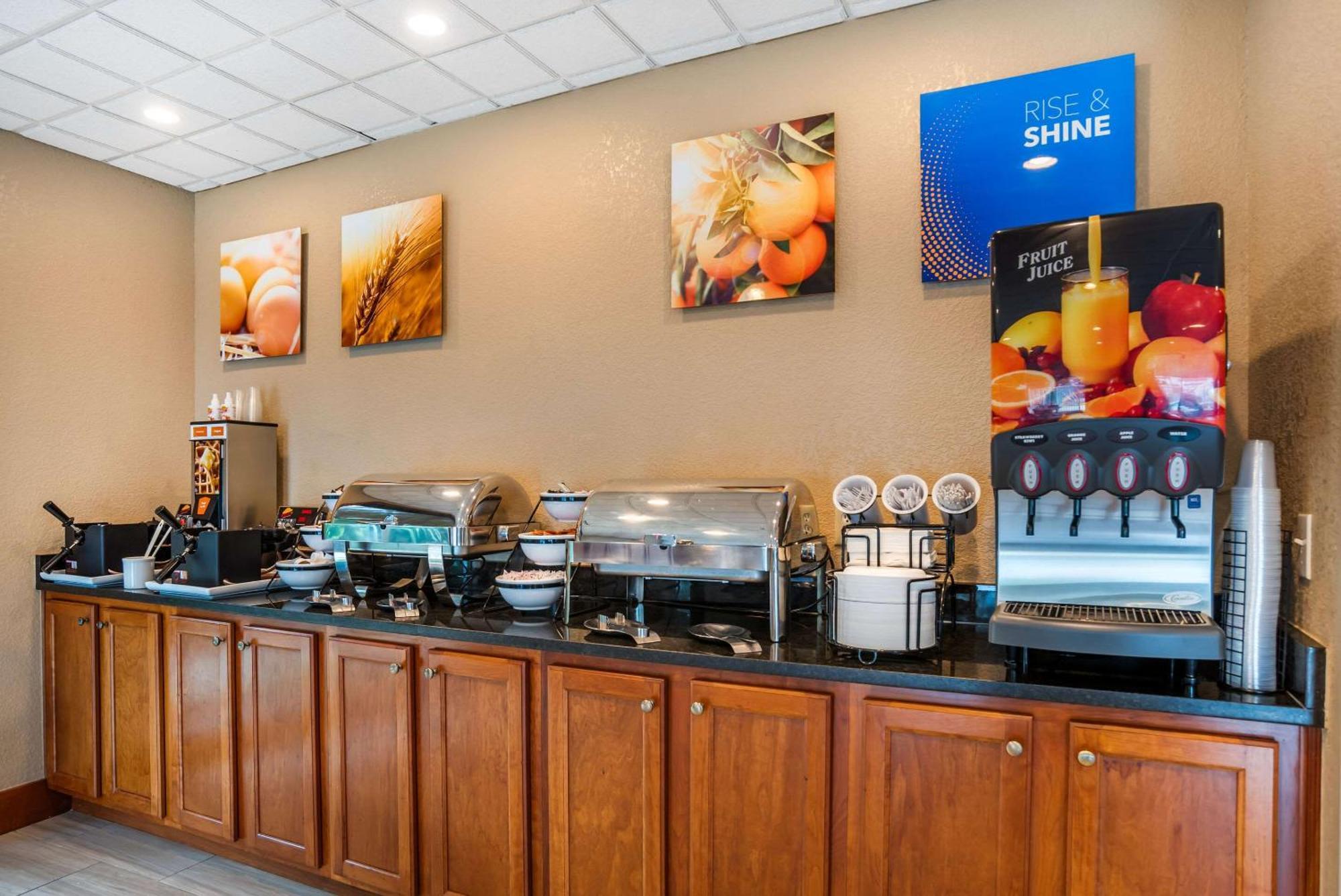 Comfort Inn & Suites Crestview Esterno foto