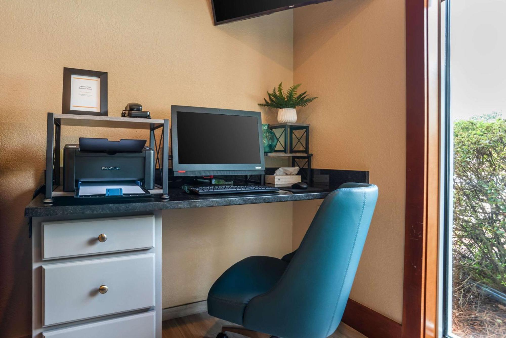 Comfort Inn & Suites Crestview Esterno foto