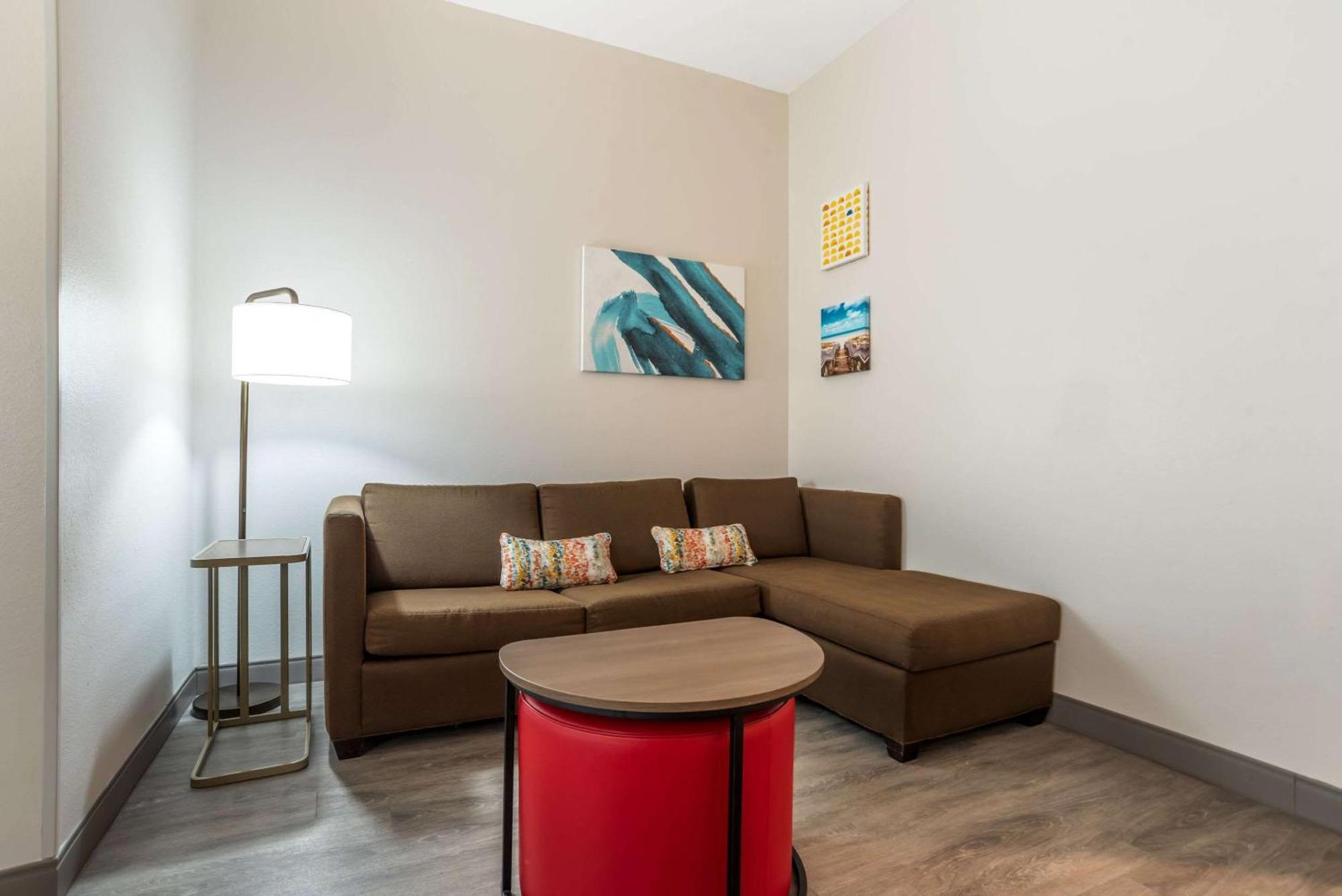 Comfort Inn & Suites Crestview Esterno foto