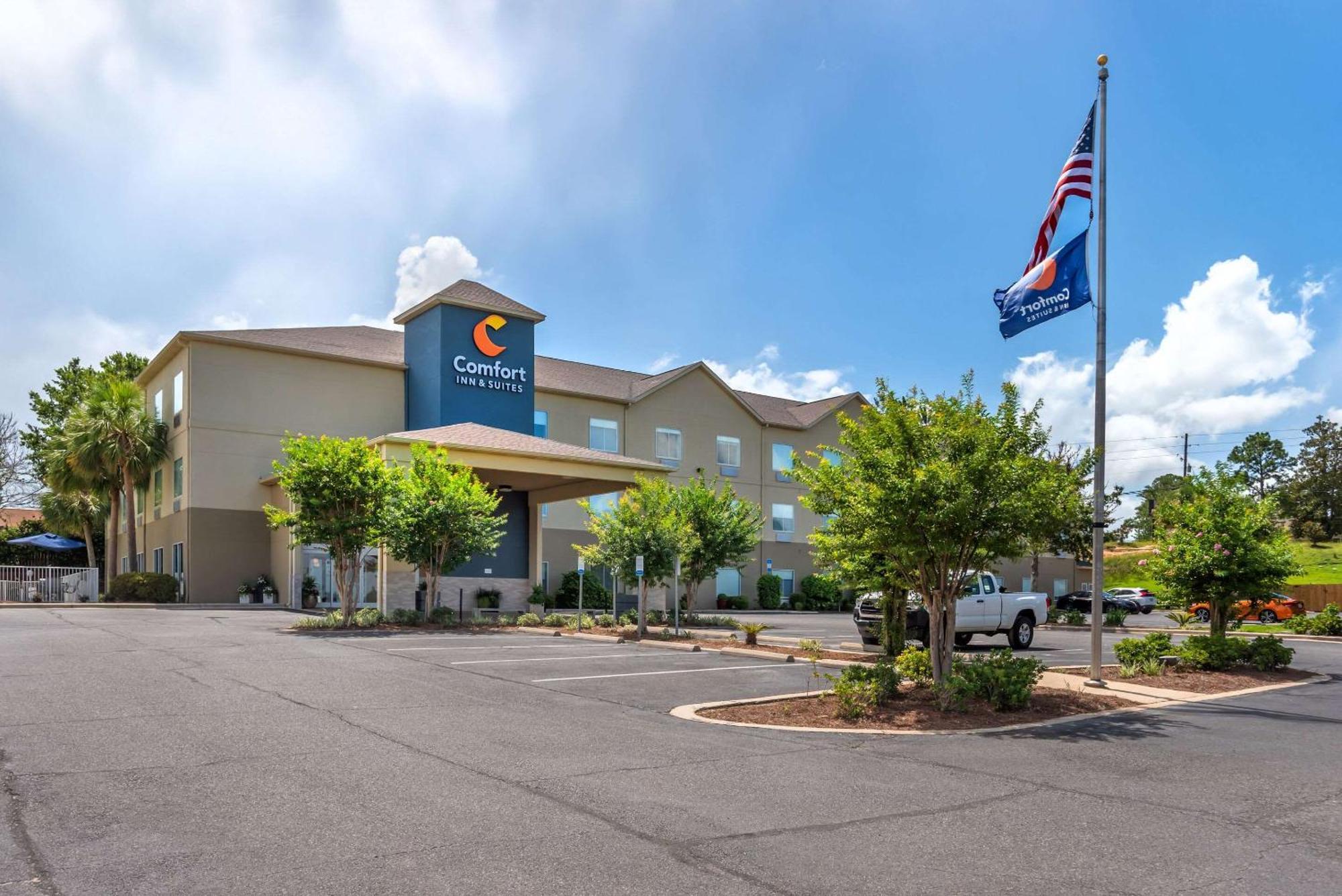 Comfort Inn & Suites Crestview Esterno foto