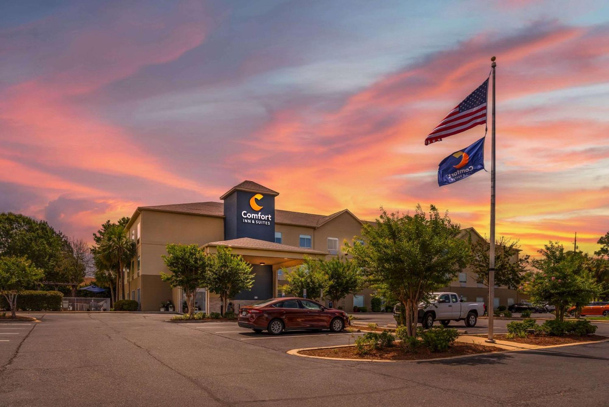 Comfort Inn & Suites Crestview Esterno foto